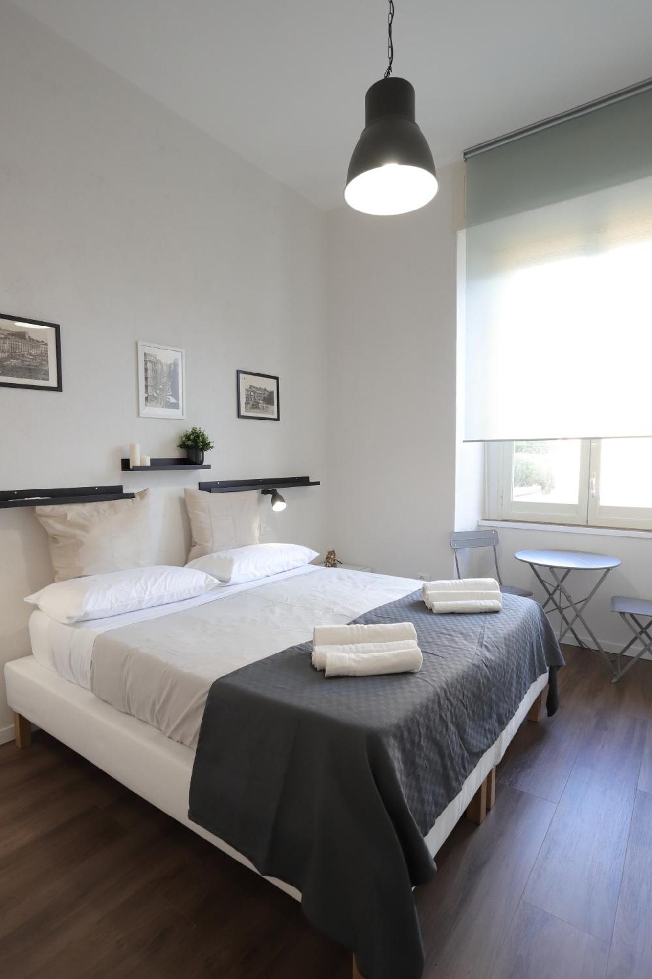 Tammurriata Nera Bedroom Naples Luaran gambar