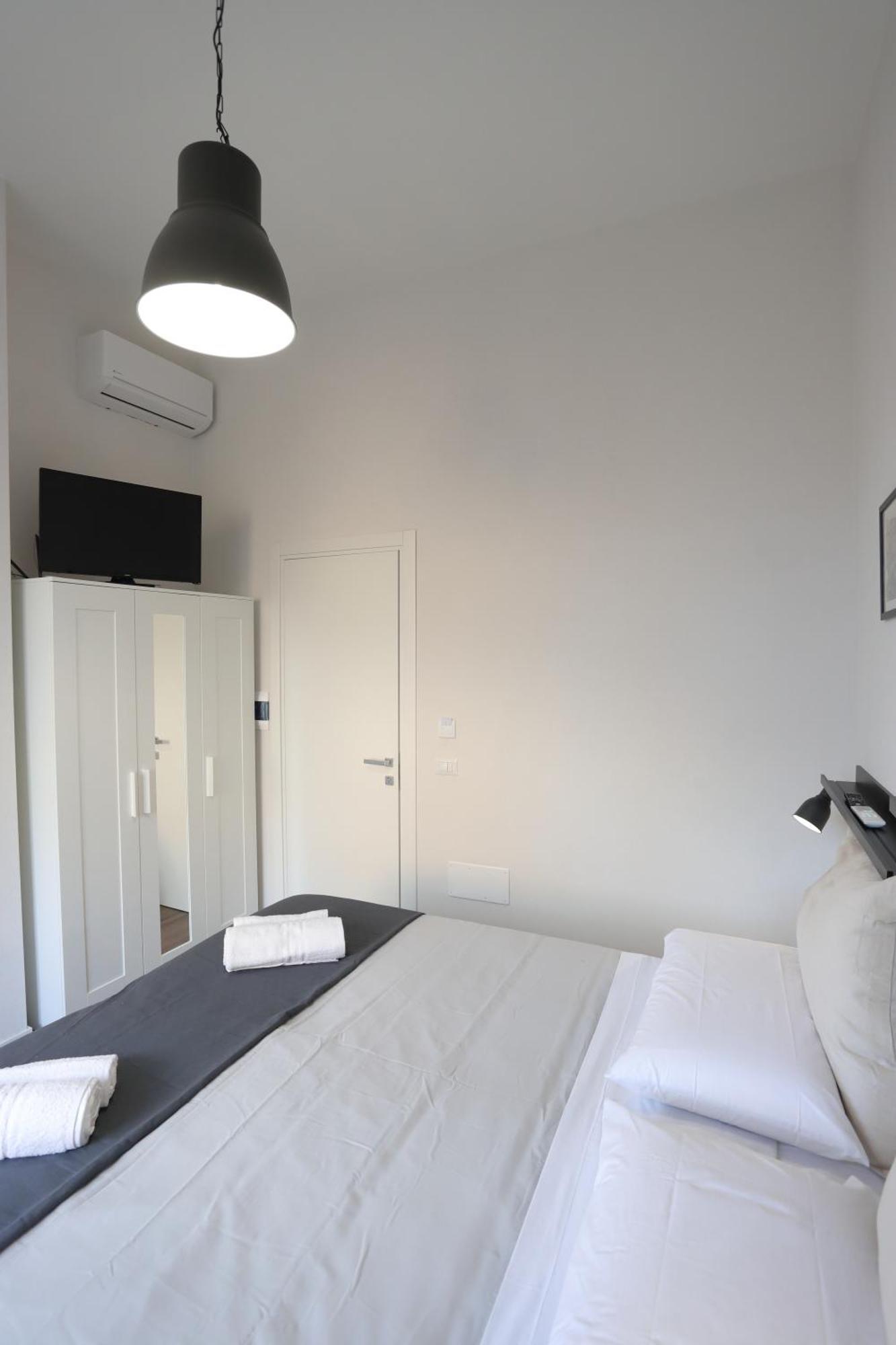 Tammurriata Nera Bedroom Naples Luaran gambar